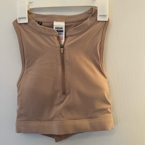 Gym shark cropped workout top for sale in size small! - Picture 3 of 12